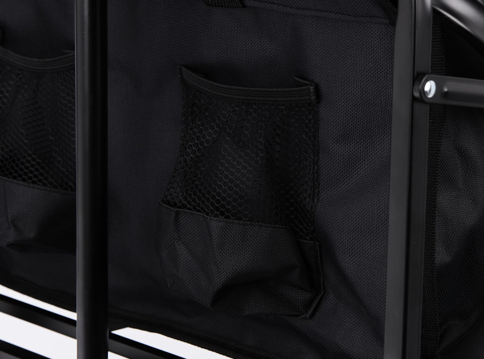 22b48456a7fe46910f8126e3e258f562